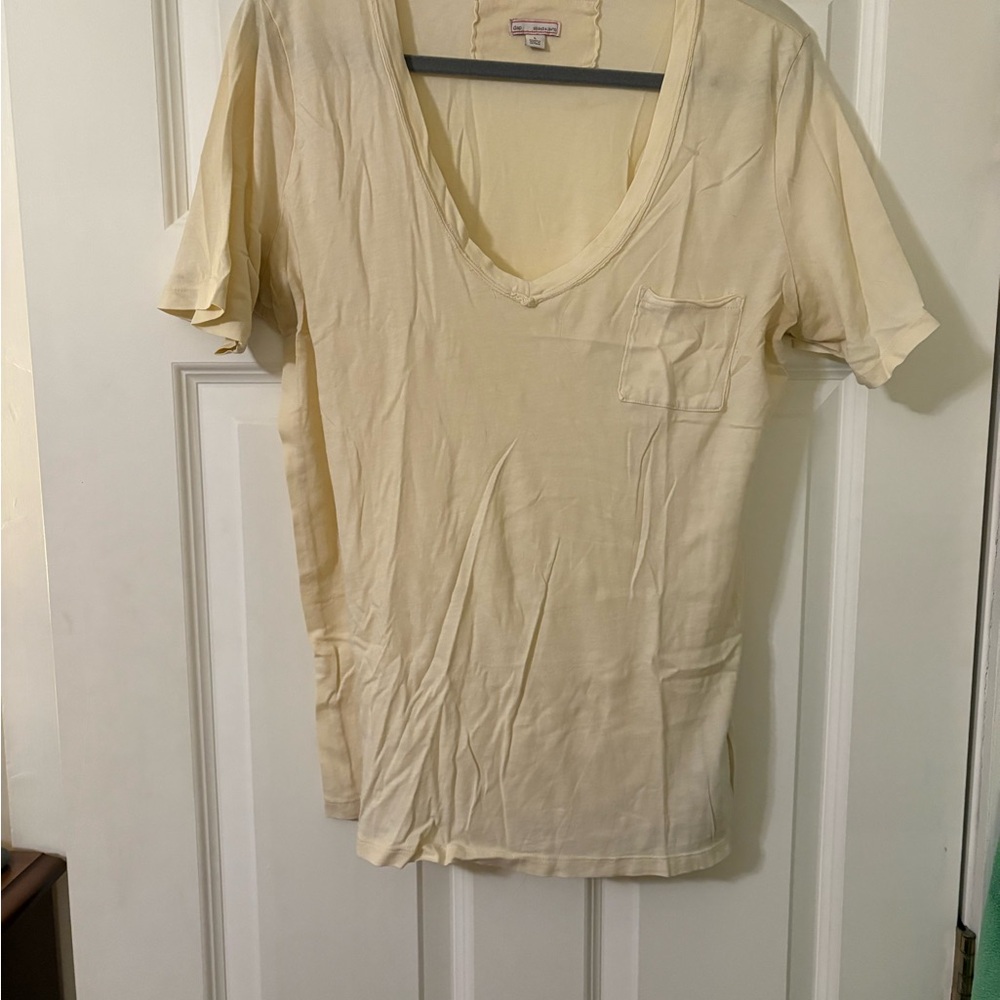 GAP Yellow Short Sleeve Women's Tee